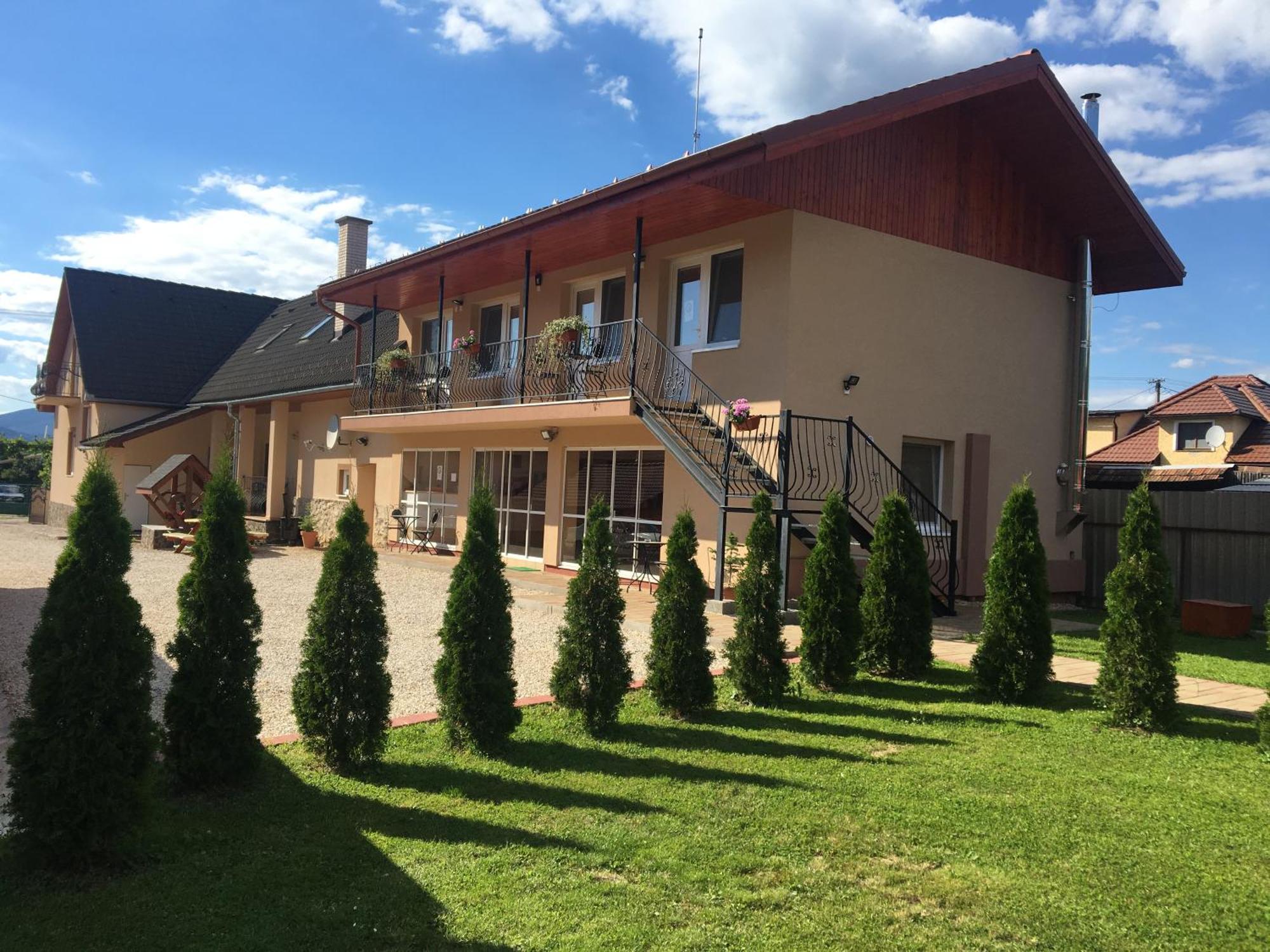 Penzion Bernath Rožňava Extérieur photo